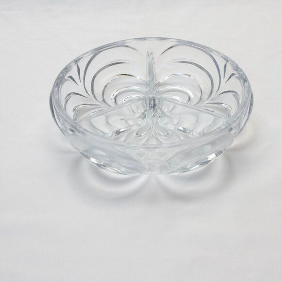 Vgt Round Clear Pressed Glass 3 Divided retroPattern Candy Nut Relish Dish 7” - Picture 3 of 9